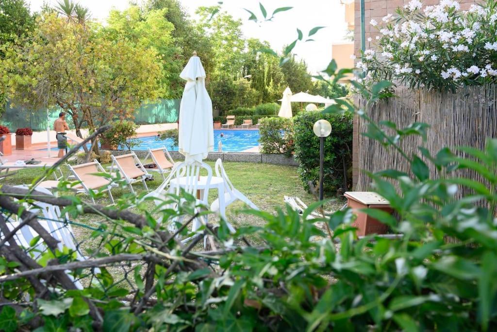 Laura Sweet Home Con Piscina โรม ภายนอก รูปภาพ